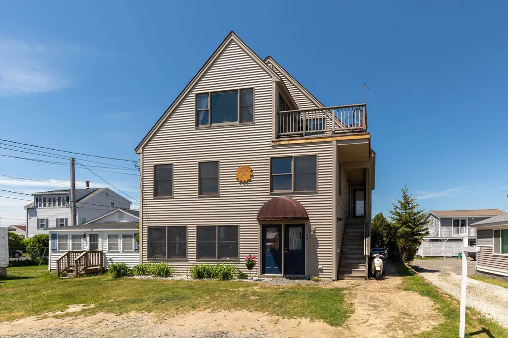 26 Kings Highway Hampton NH 03842