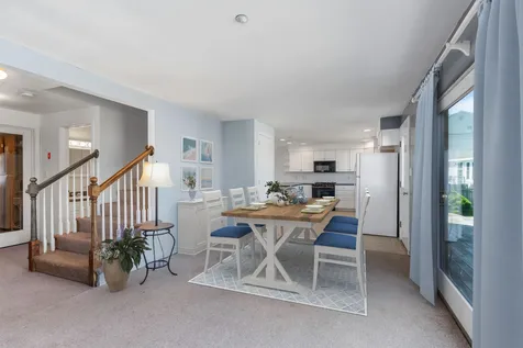 26 Kings Highway Hampton NH 03842