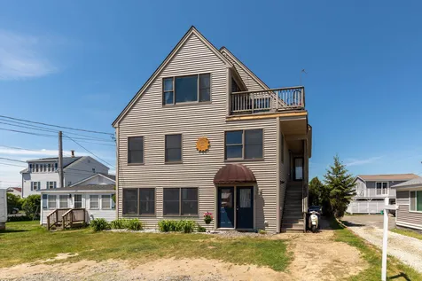 26 Kings Highway Hampton NH 03842