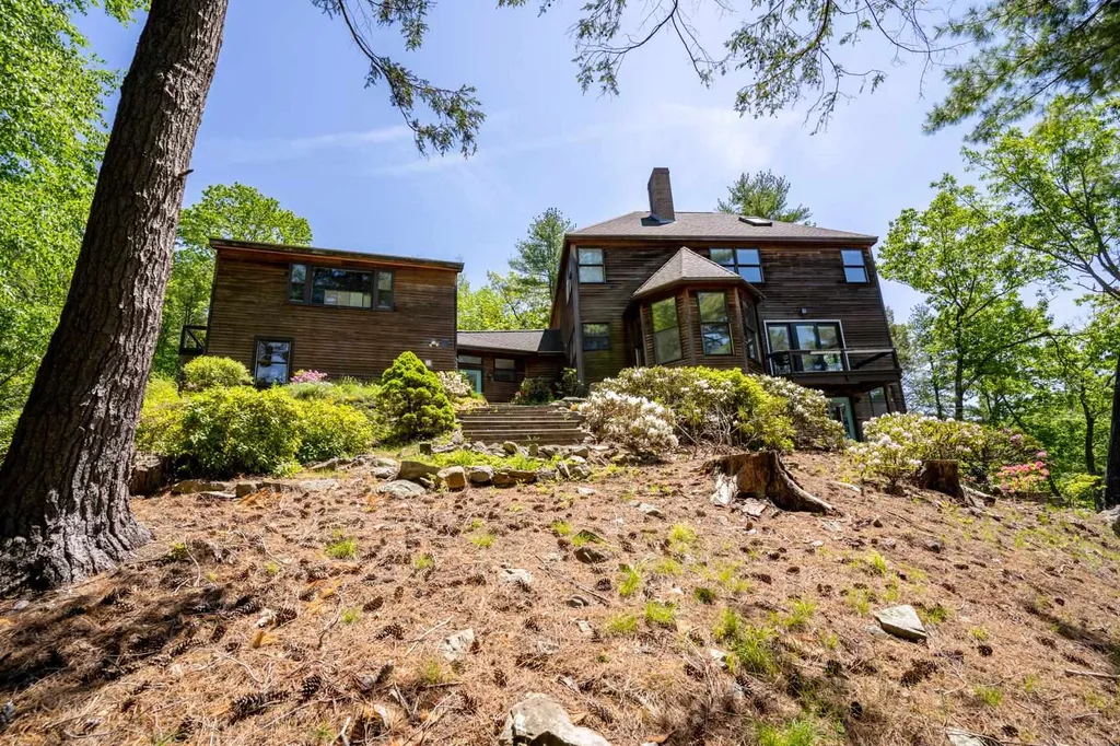 16 Smith Garrison Road Newmarket NH 03857