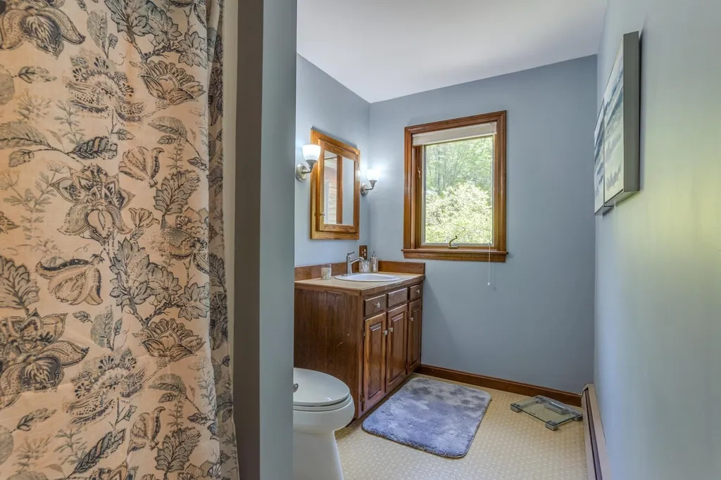 16 Smith Garrison Road Newmarket NH 03857