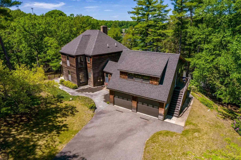 16 Smith Garrison Road Newmarket NH 03857