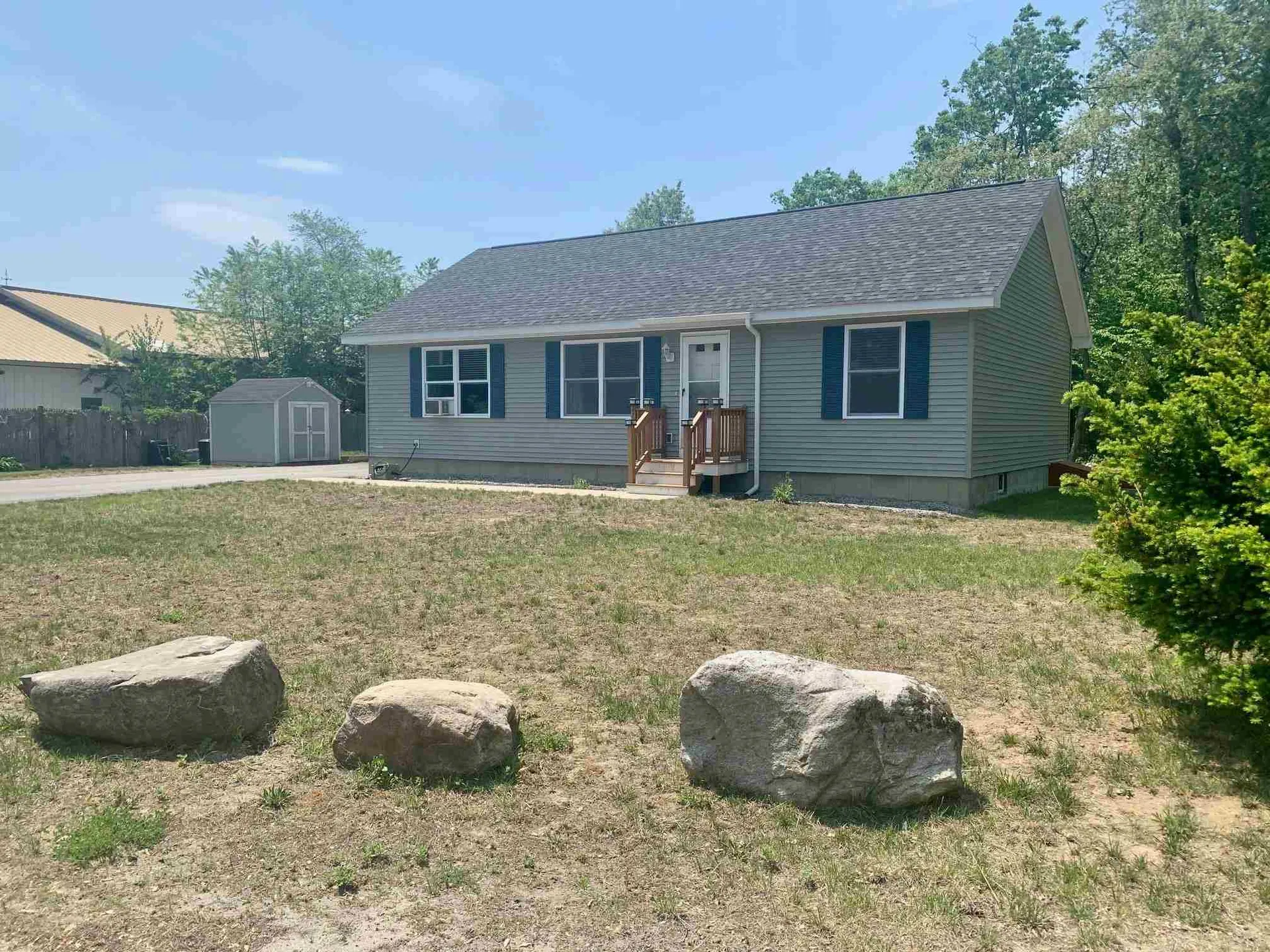 27 Aylward Avenue Swanzey NH 03446