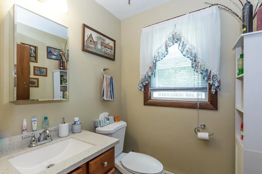 496 E Dunbarton Road Goffstown NH 03045
