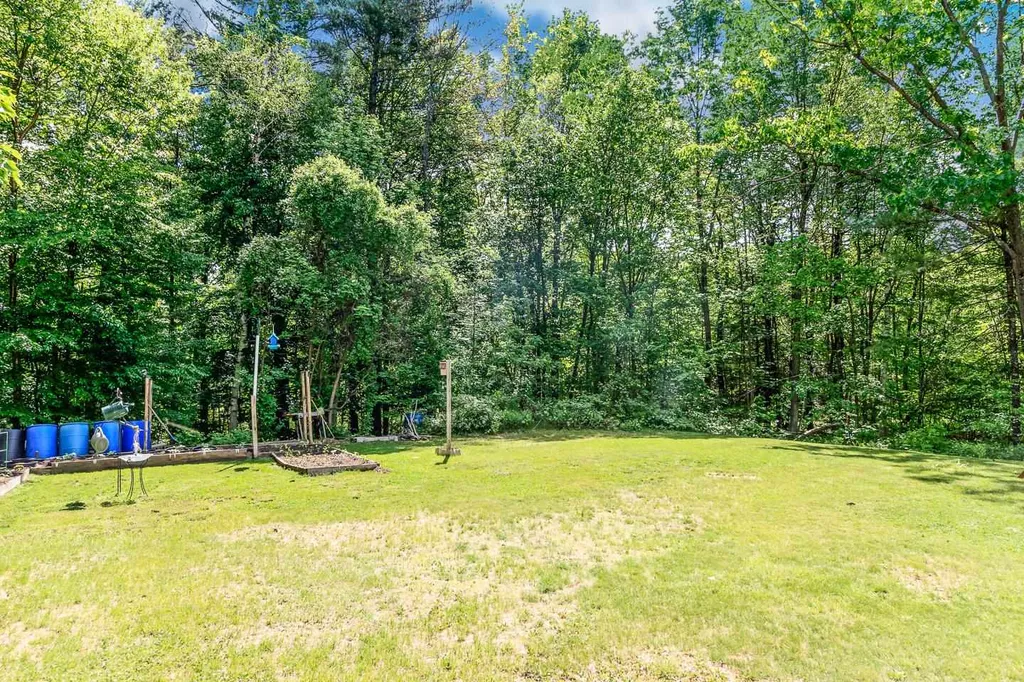 496 E Dunbarton Road Goffstown NH 03045