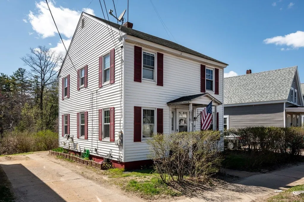 112 Wakefield Street Rochester NH 03867