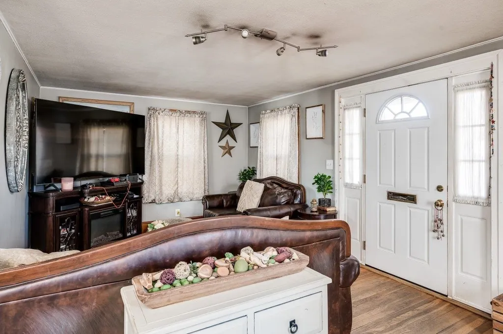 112 Wakefield Street Rochester NH 03867
