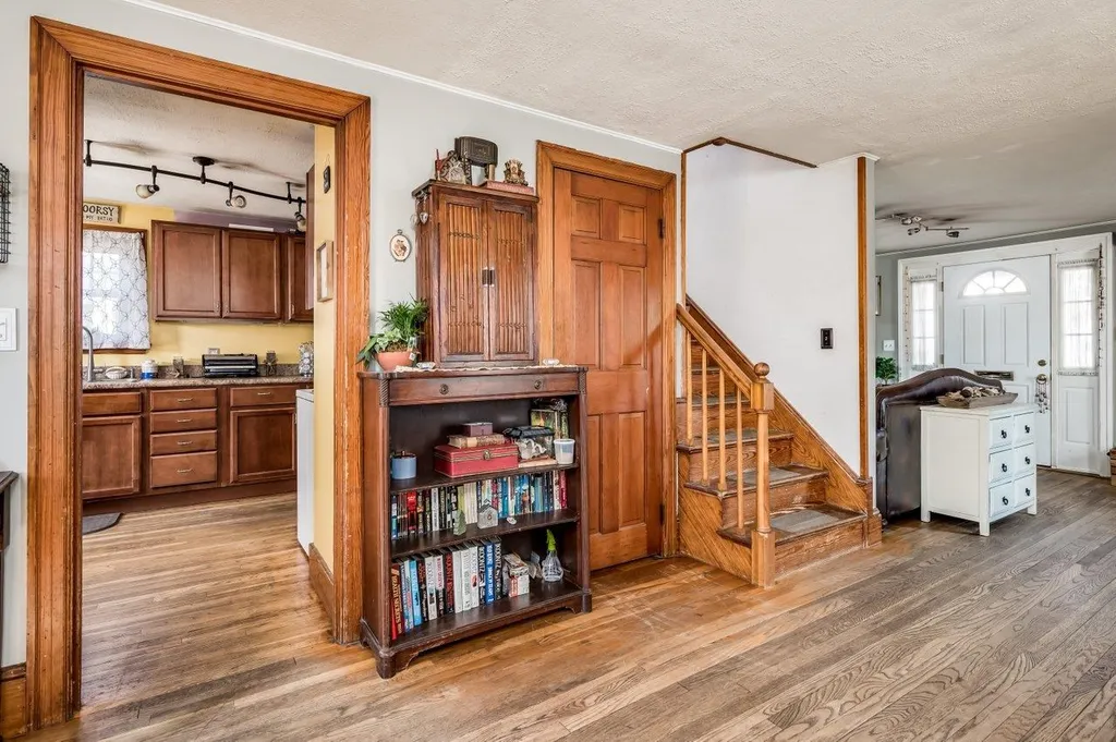 112 Wakefield Street Rochester NH 03867