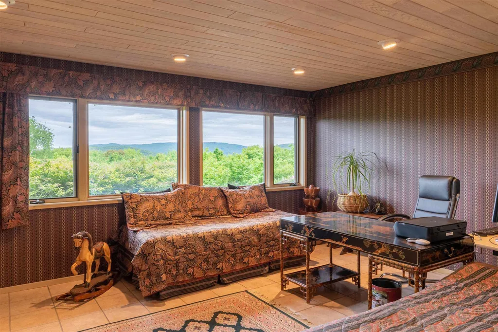 593 Upper Meehan Road Bristol VT 05443