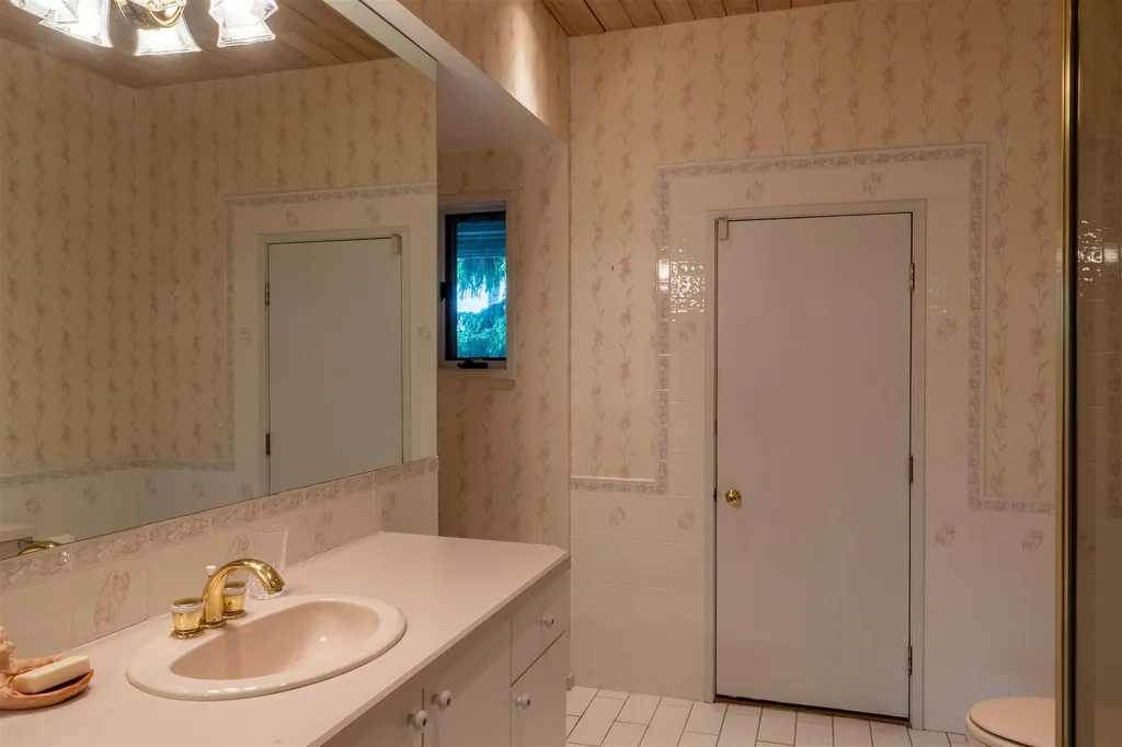 593 Upper Meehan Road Bristol VT 05443
