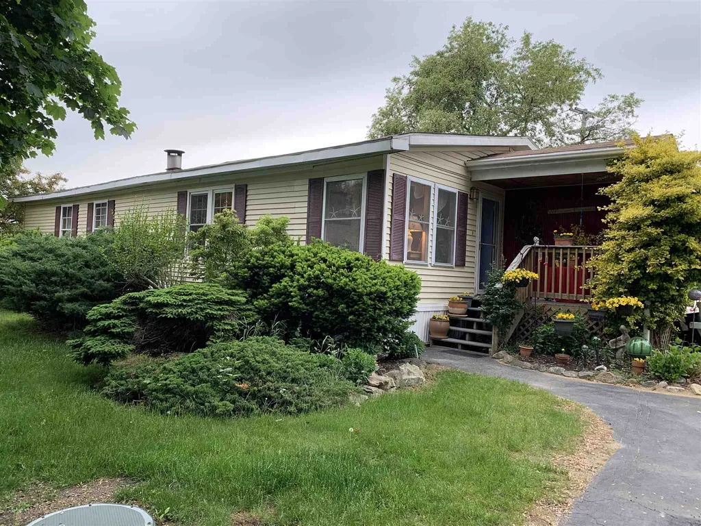 20 Sandpiper Path North Hampton NH 03862