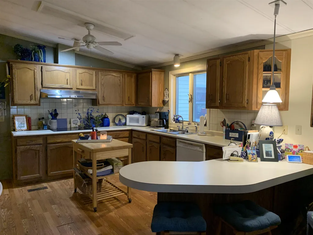 20 Sandpiper Path North Hampton NH 03862