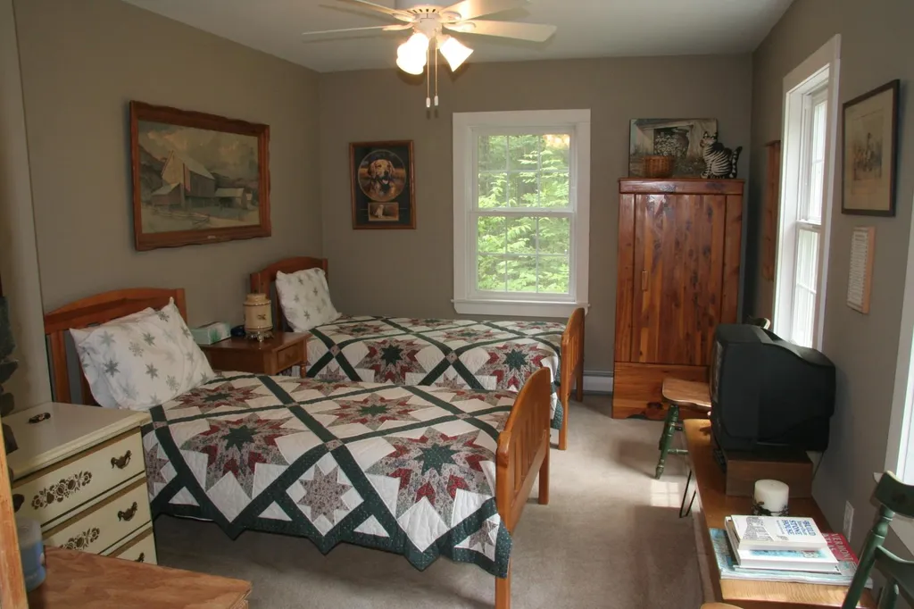 48 Stevens Place Newbury VT 05081