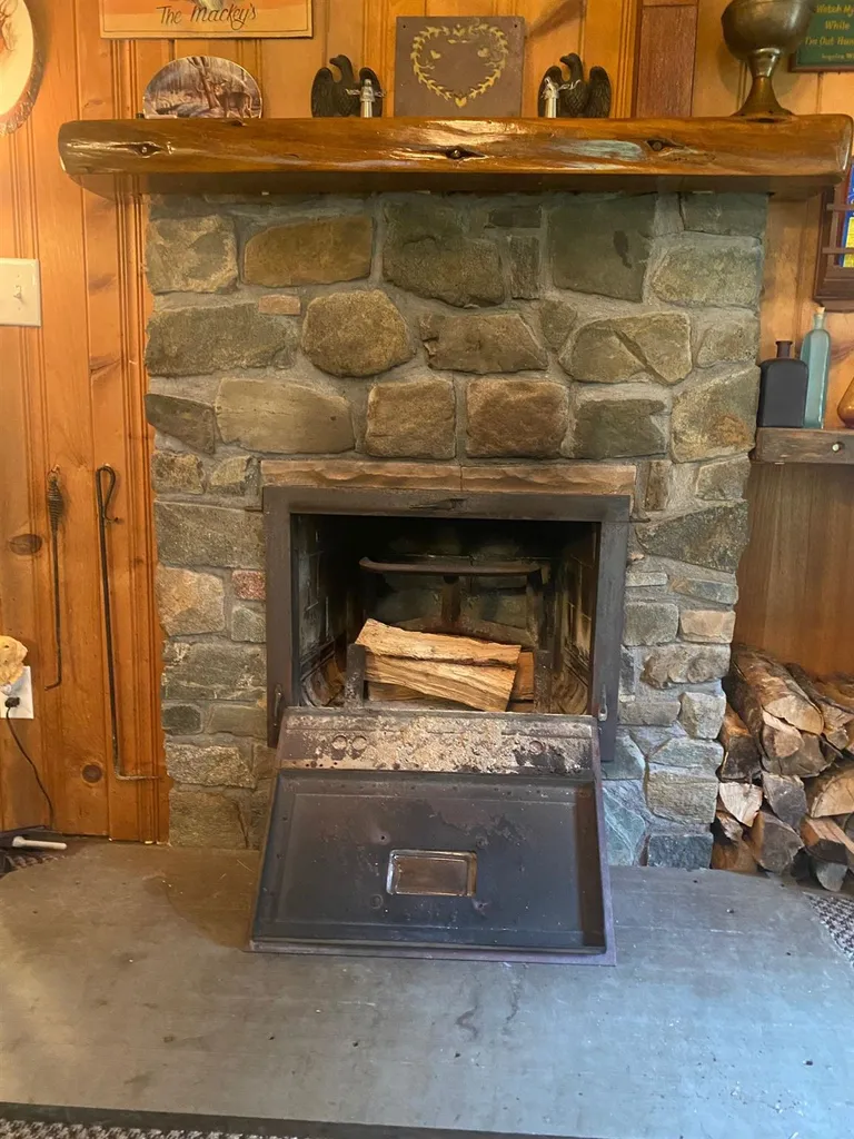 48 Stevens Place Newbury VT 05081