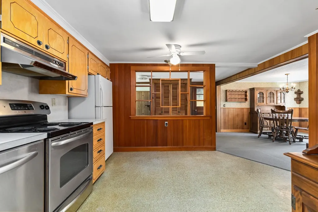 7 Lowell Avenue Dover NH 03820