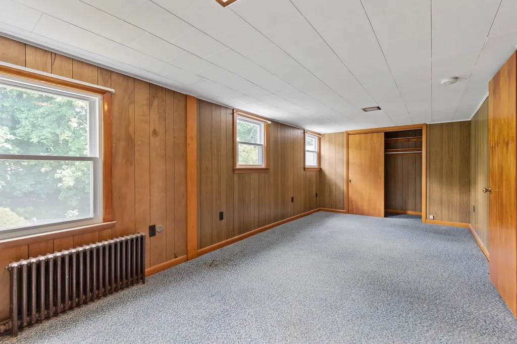 7 Lowell Avenue Dover NH 03820