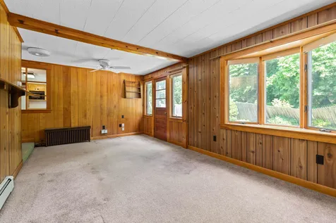 7 Lowell Avenue Dover NH 03820