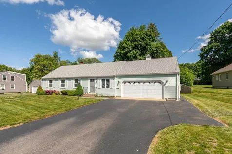 7 Lowell Avenue Dover NH 03820