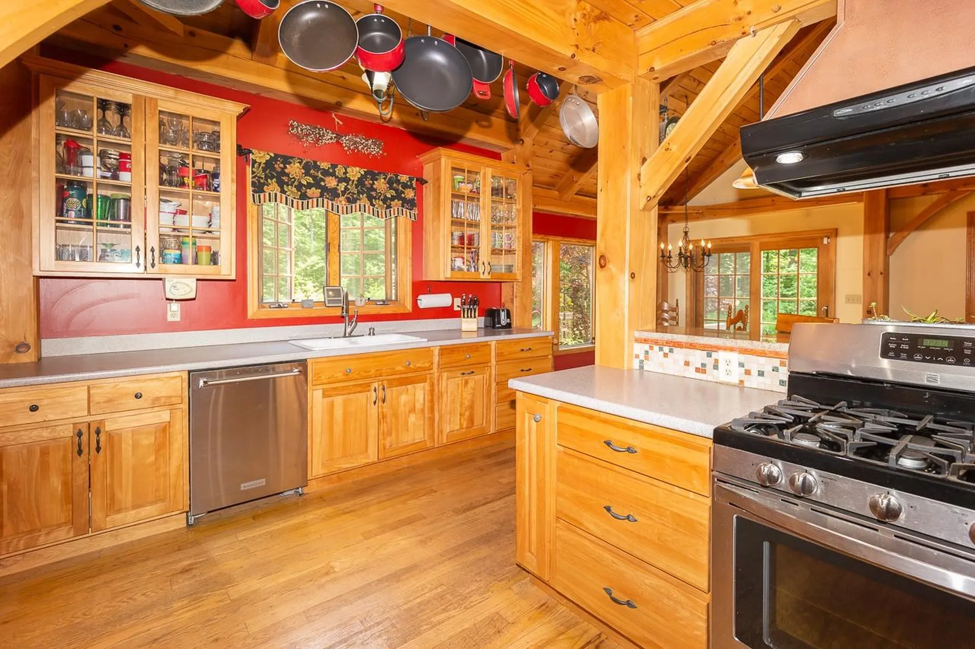 4 Split Rock Lane Raymond NH 03077