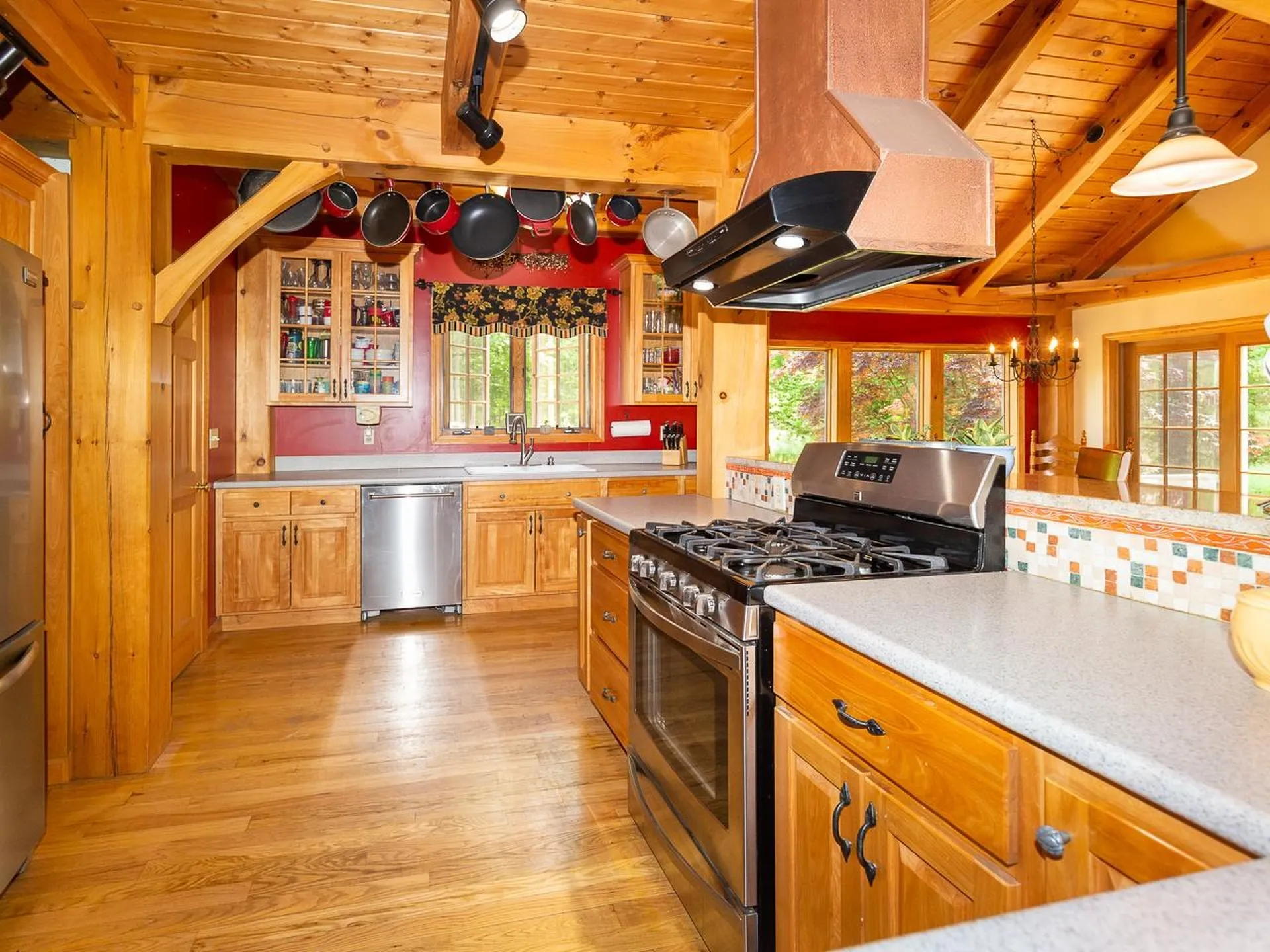 4 Split Rock Lane Raymond NH 03077