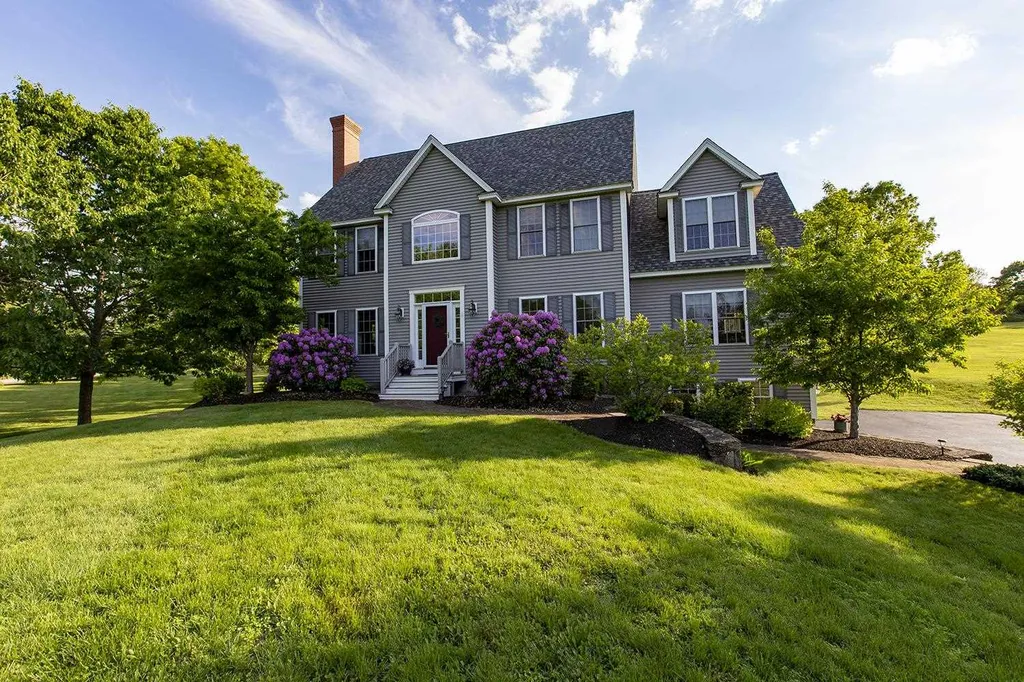 11 Spruce Lane Stratham NH 03885
