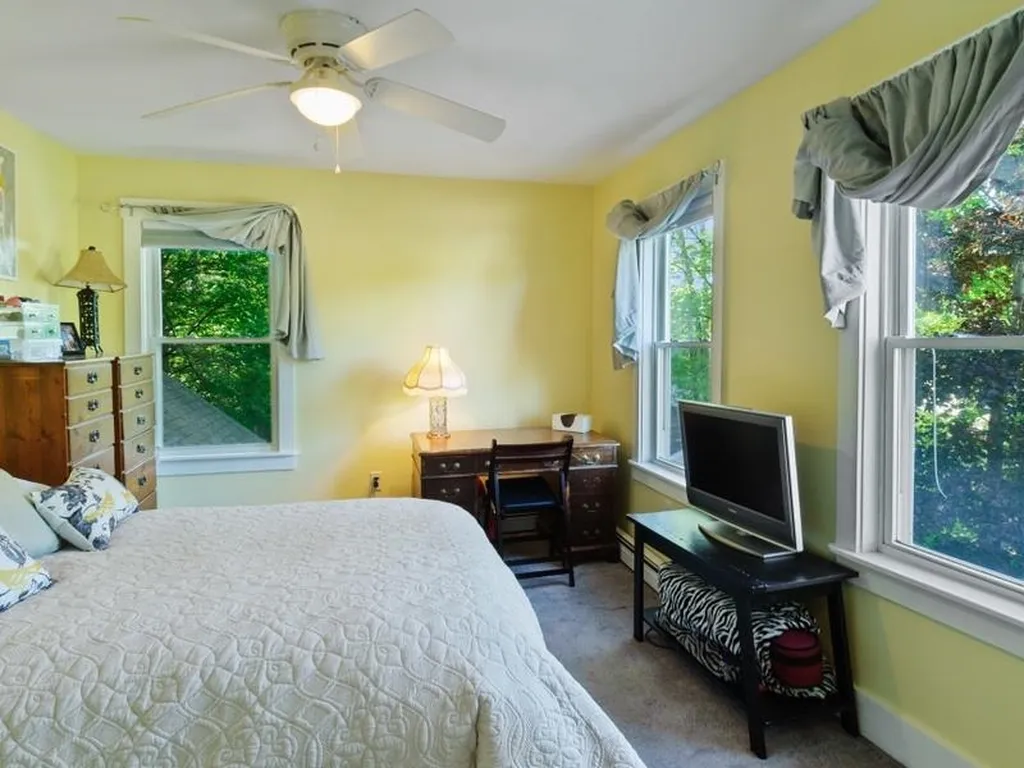 15 Hickey Street Rochester NH 03868