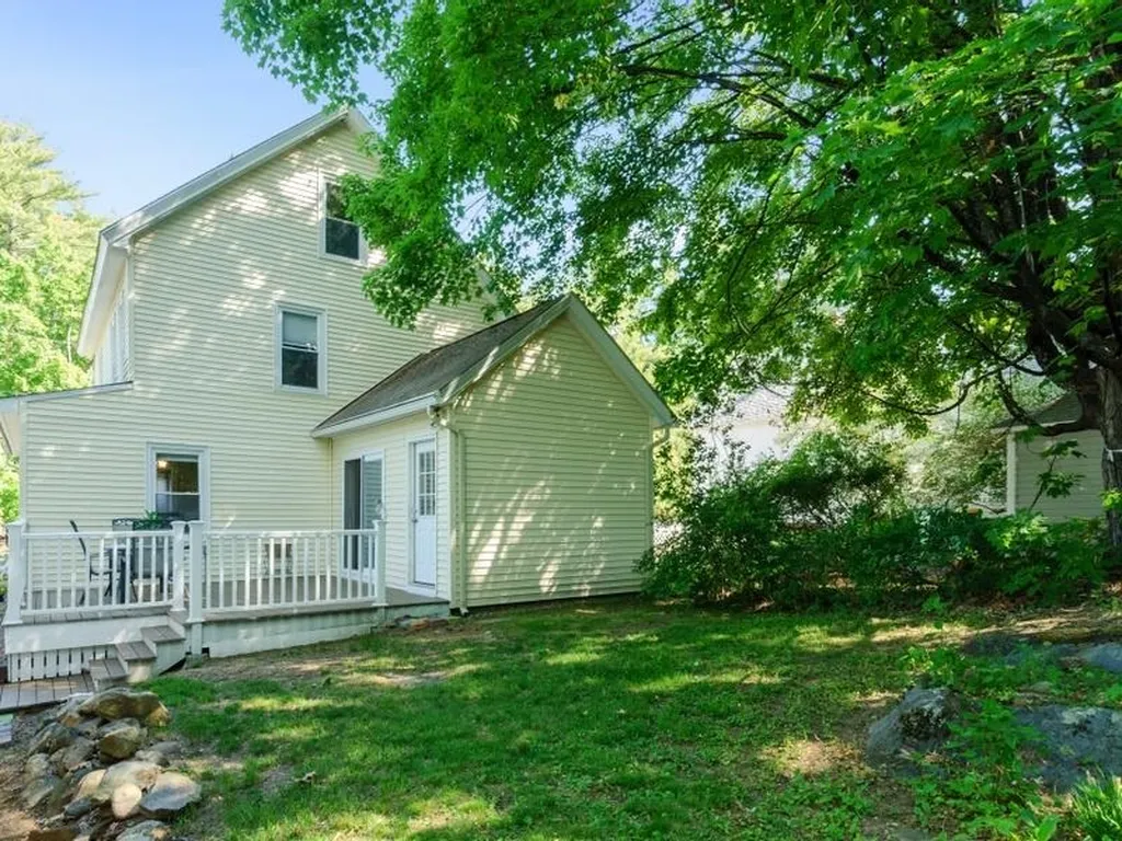 15 Hickey Street Rochester NH 03868