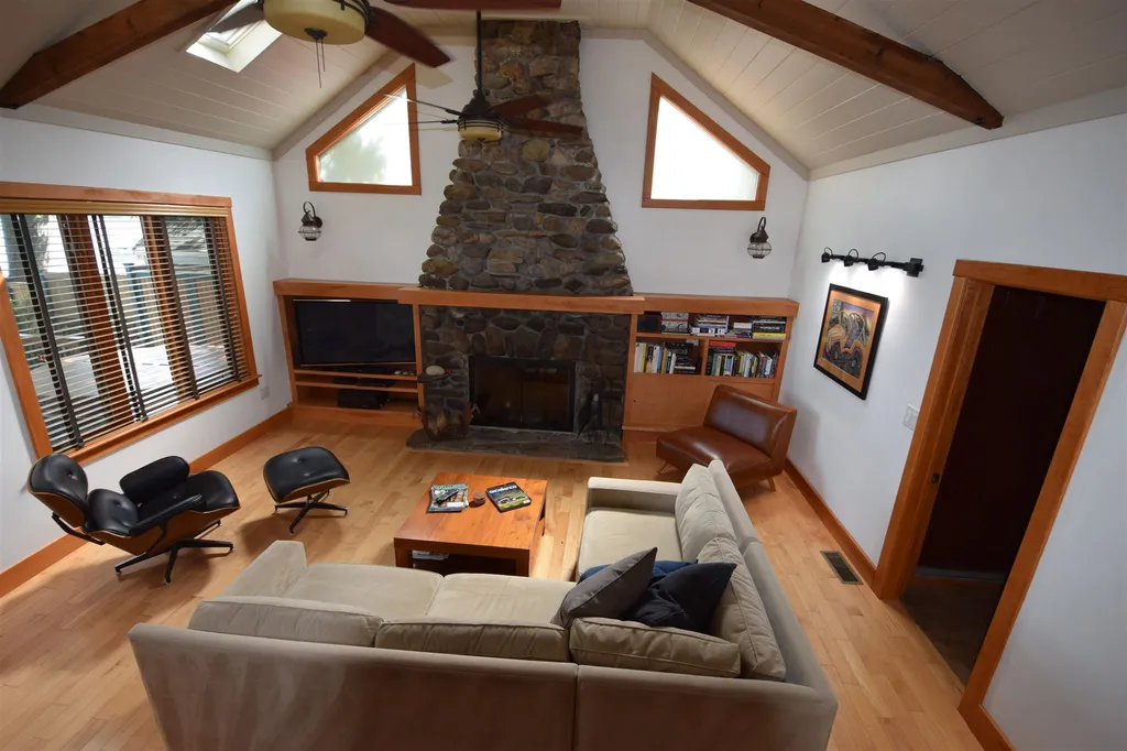 83 W Shore Road Windham NH 03087