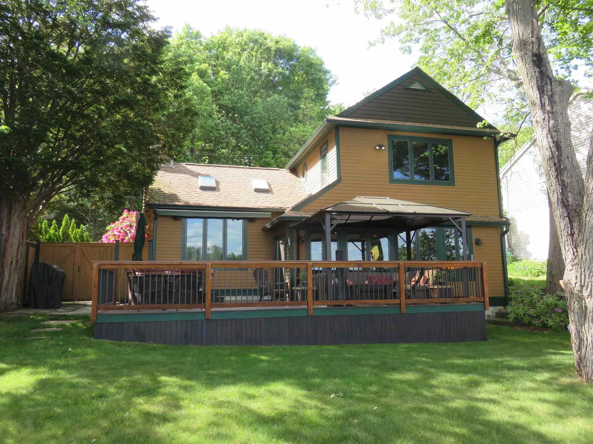 83 W Shore Road Windham NH 03087