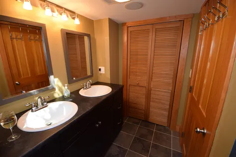 83 W Shore Road Windham NH 03087