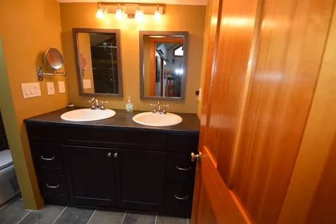 83 W Shore Road Windham NH 03087