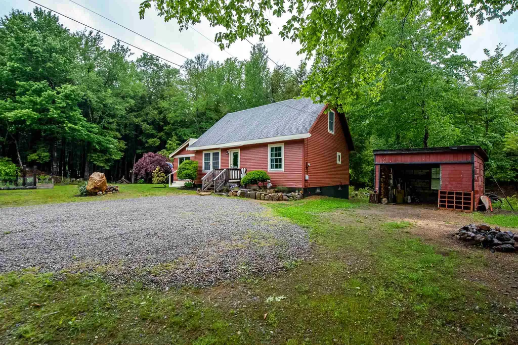 57 Batchelder Lane Strafford NH 03884