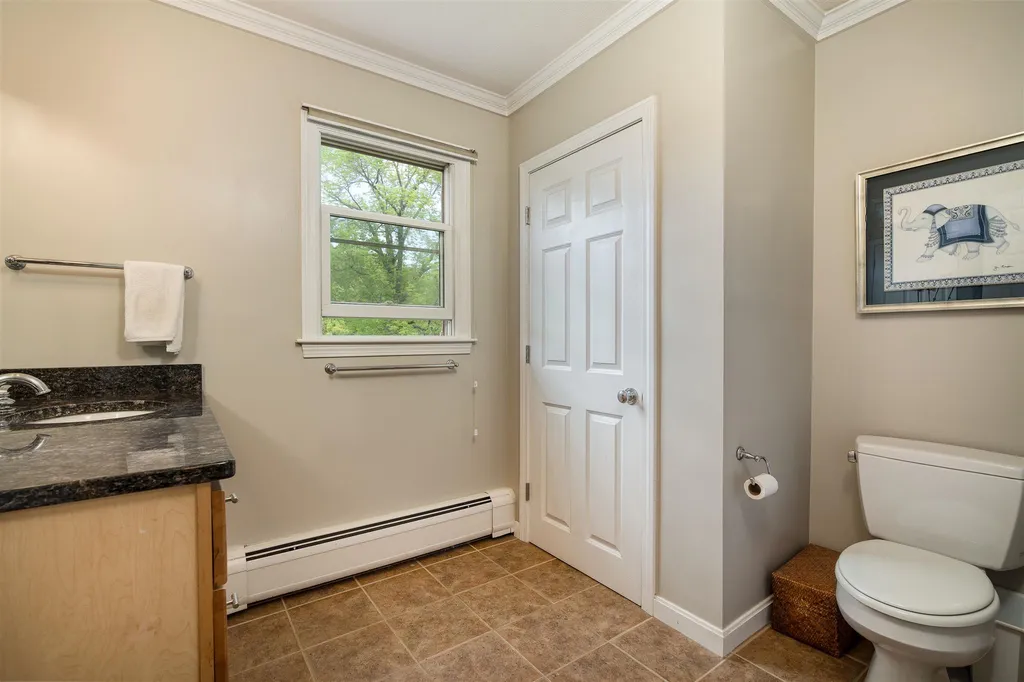 5 Fairview Avenue Hanover NH 03755