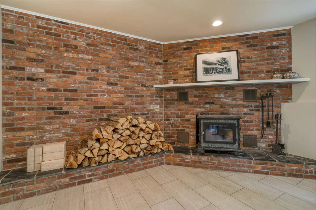 5 Fairview Avenue Hanover NH 03755