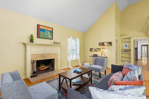 271 North Haverhill Road Kensington NH 03833