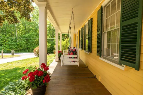 271 North Haverhill Road Kensington NH 03833