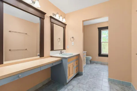 271 North Haverhill Road Kensington NH 03833