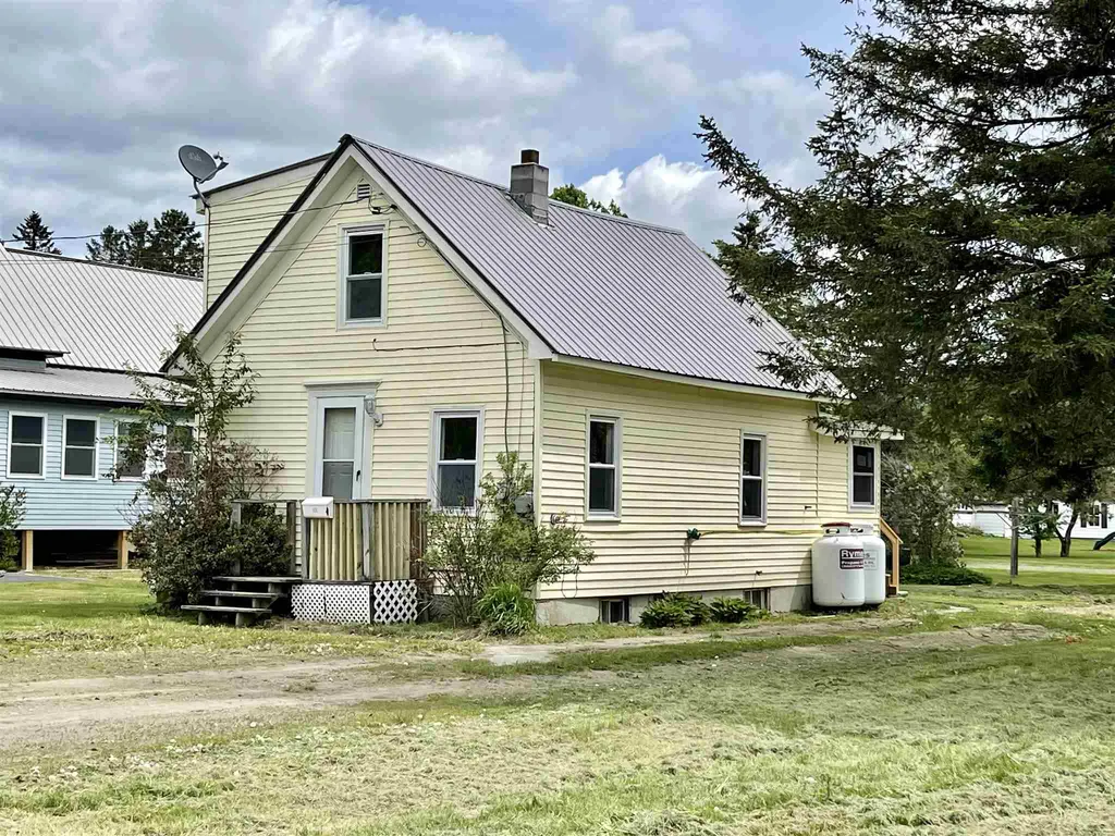 41 Depot Street Lancaster NH 03584