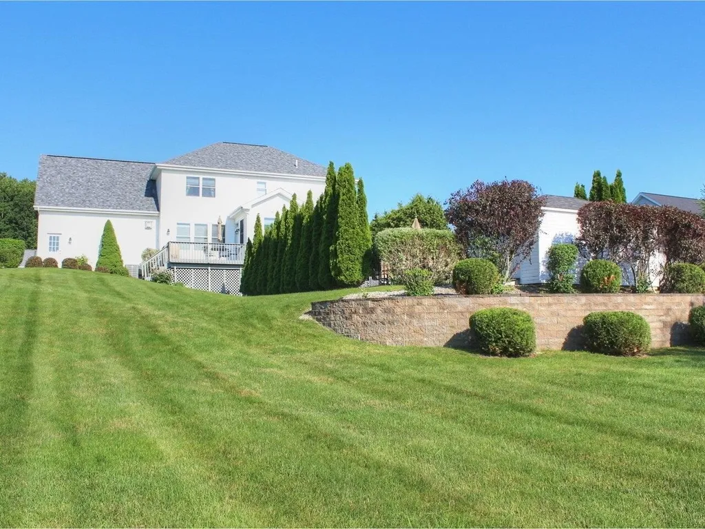 39 Hanon Drive Williston VT 05495