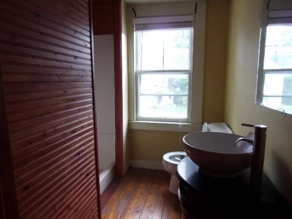 909 Vt Route 7a Shaftsbury VT 05262