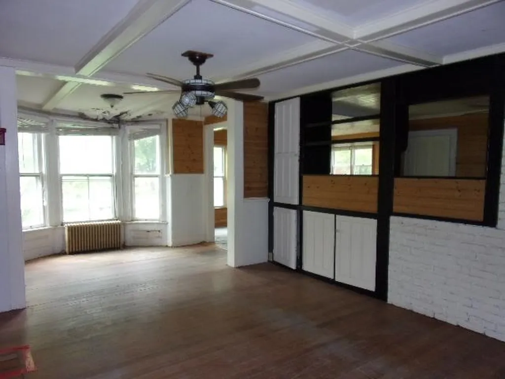 909 Vt Route 7a Shaftsbury VT 05262