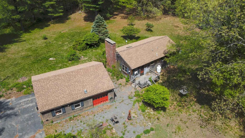140 Giles Road East Kingston NH 03827