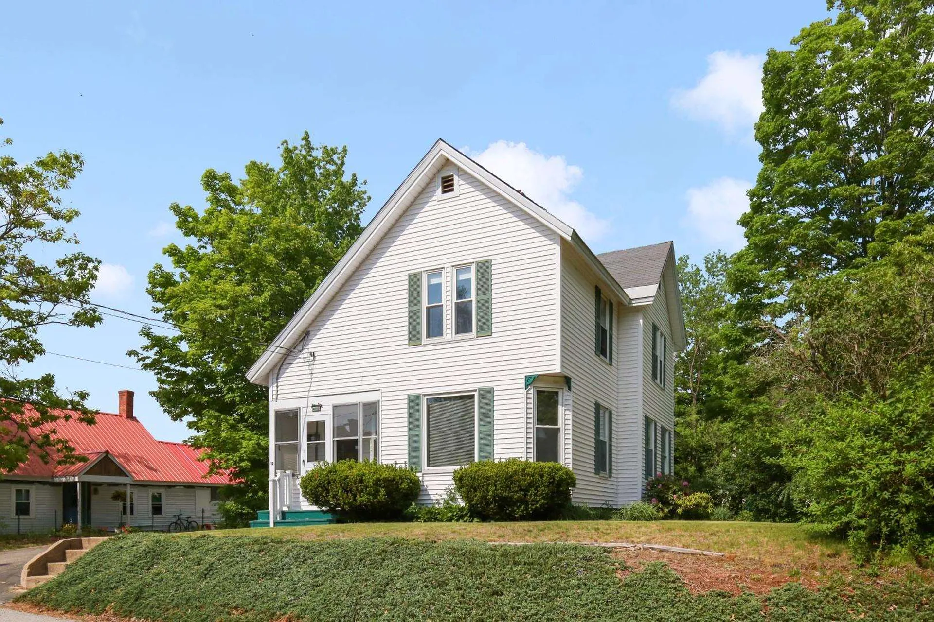 12 Church Street Ashland NH 03217