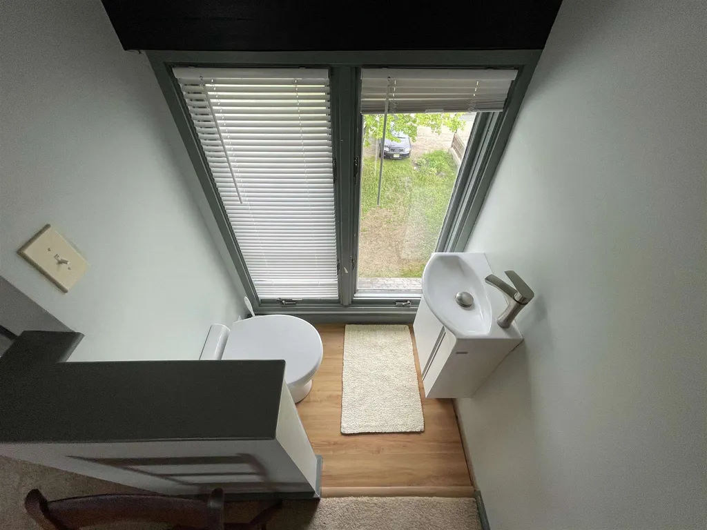 42 Lower Phase Road Warren VT 05674