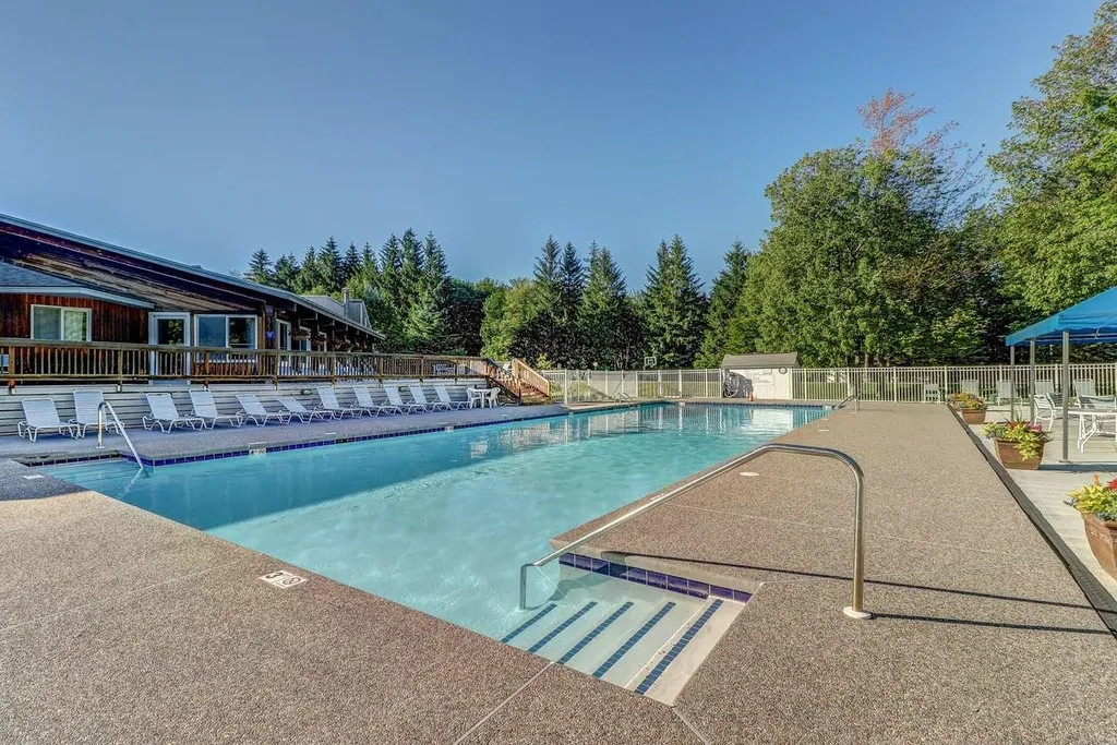 42 Lower Phase Road Warren VT 05674