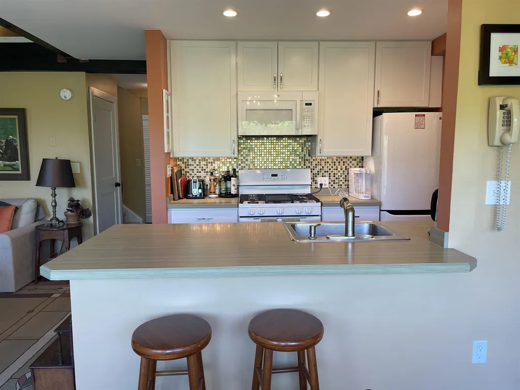 42 Lower Phase Road Warren VT 05674