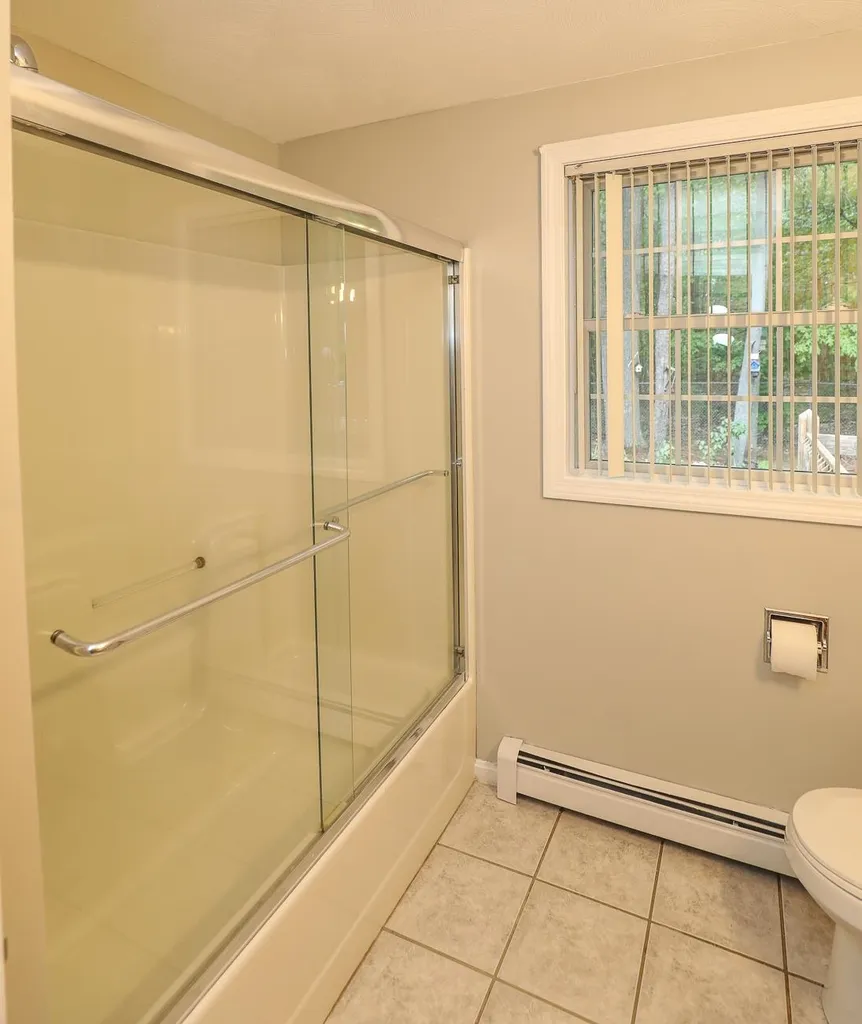 10 Delaware Road Nashua NH 03062