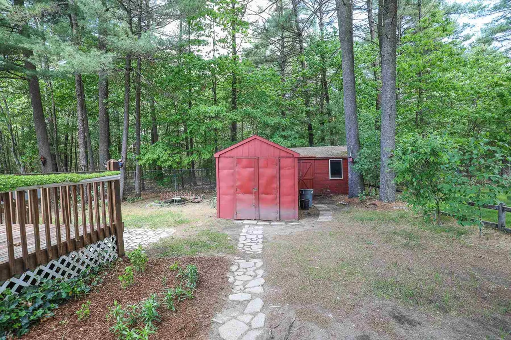 10 Delaware Road Nashua NH 03062