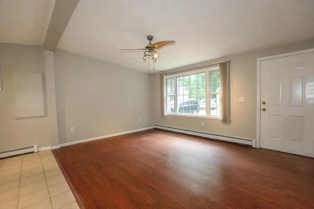10 Delaware Road Nashua NH 03062