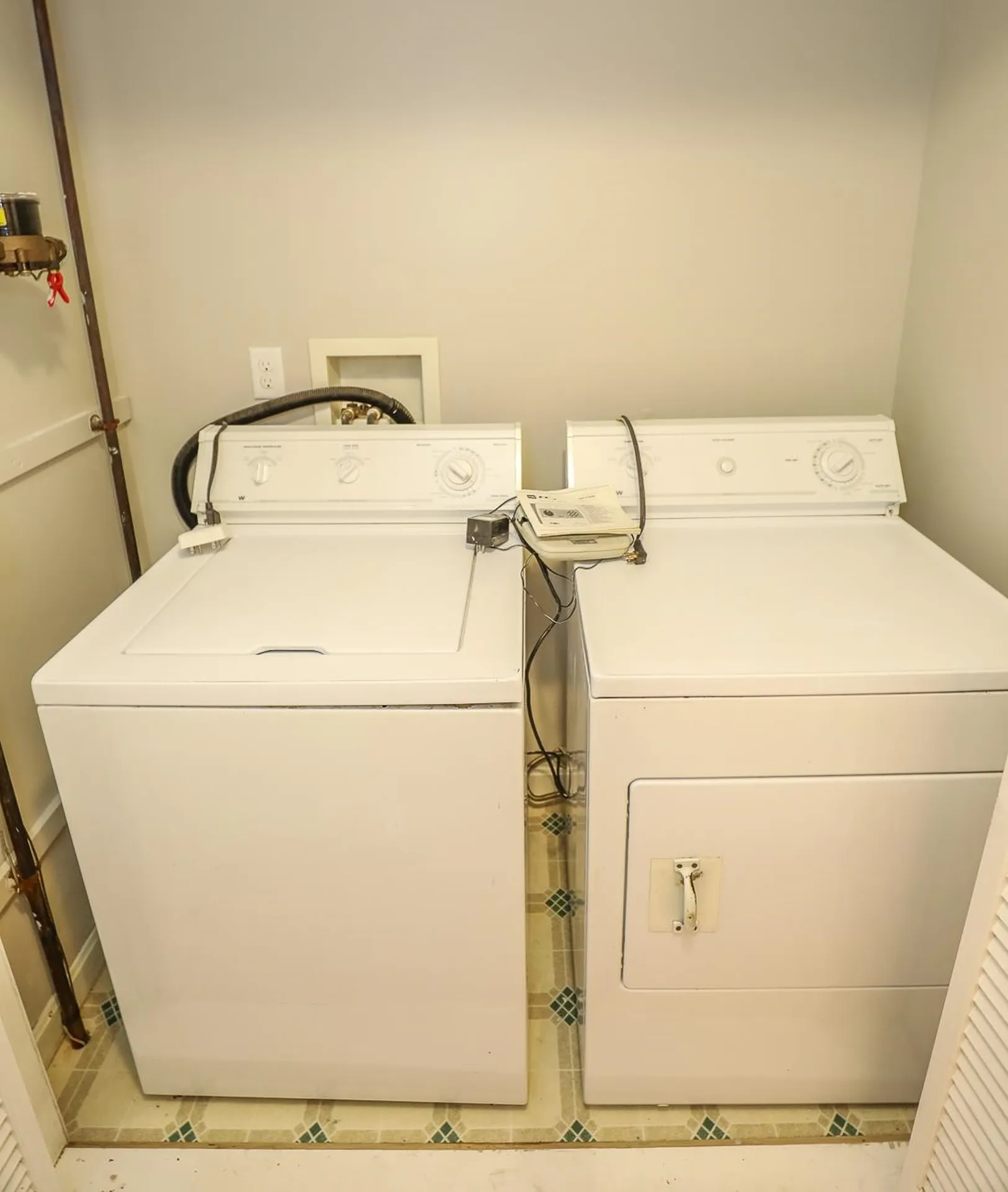 10 Delaware Road Nashua NH 03062